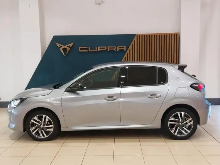 Peugeot 208 2023 photo 4