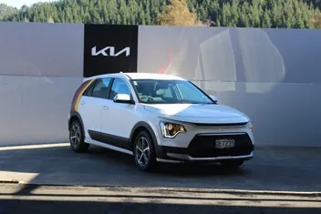 Kia Niro 2023 photo 2