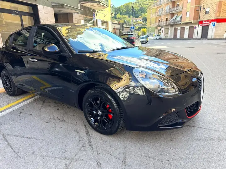 Alfa Romeo Giulietta 2017 photo 4
