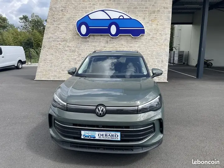 Volkswagen Tiguan 2026 photo 2