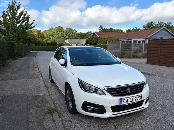 Peugeot 308 2017 photo 2