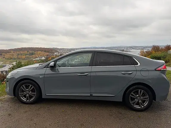 Hyundai Ioniq 2020 photo 2