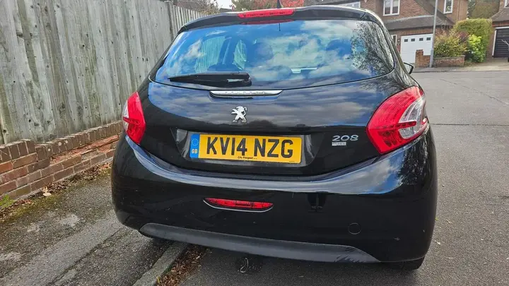 Peugeot 208 2014 photo 5