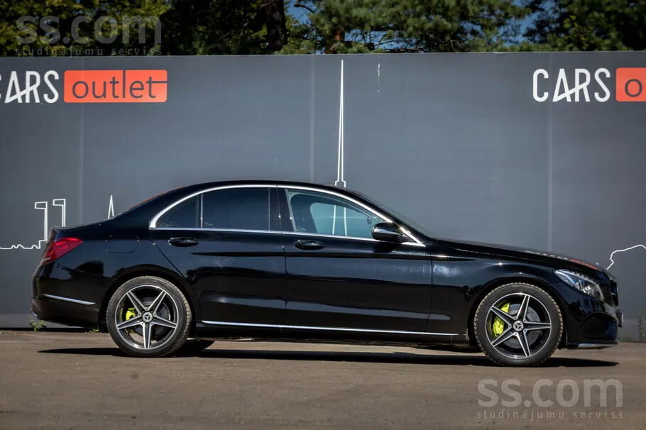 Mercedes-Benz C220 2014 photo 4