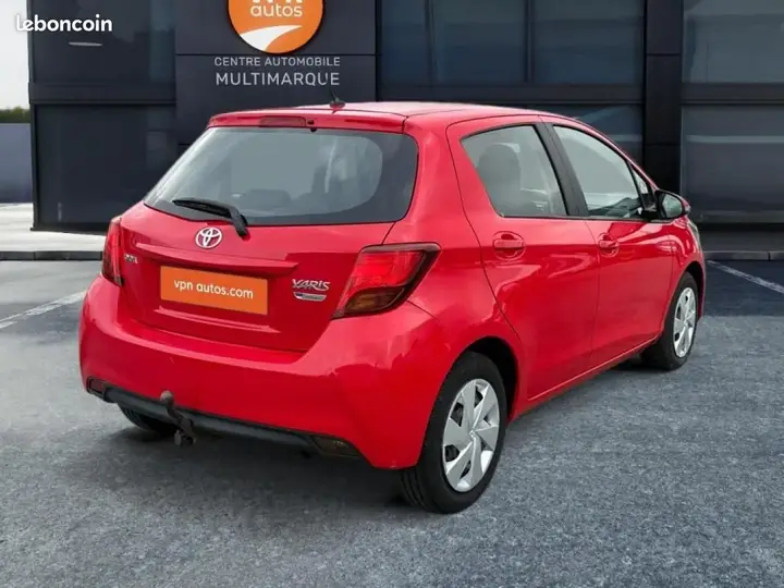 Toyota Yaris 2015 photo 5