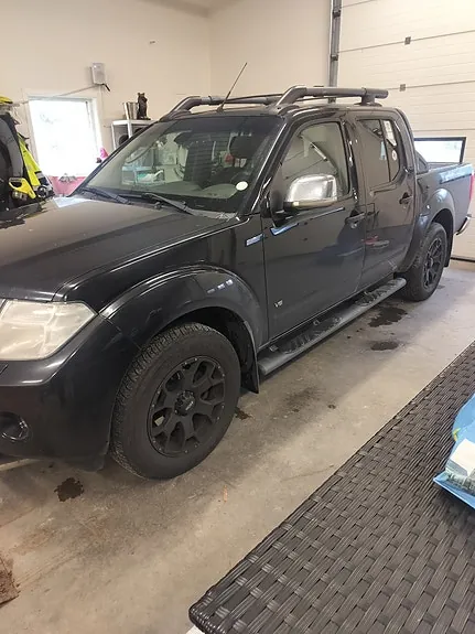 Nissan Navara 2013 photo 2