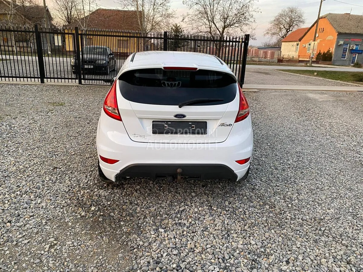 Ford Fiesta 2009 photo 4