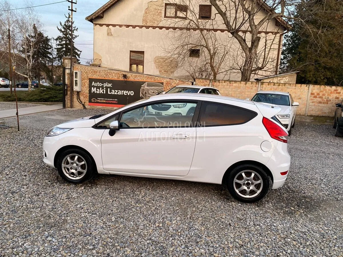 Ford Fiesta 2009 photo 2