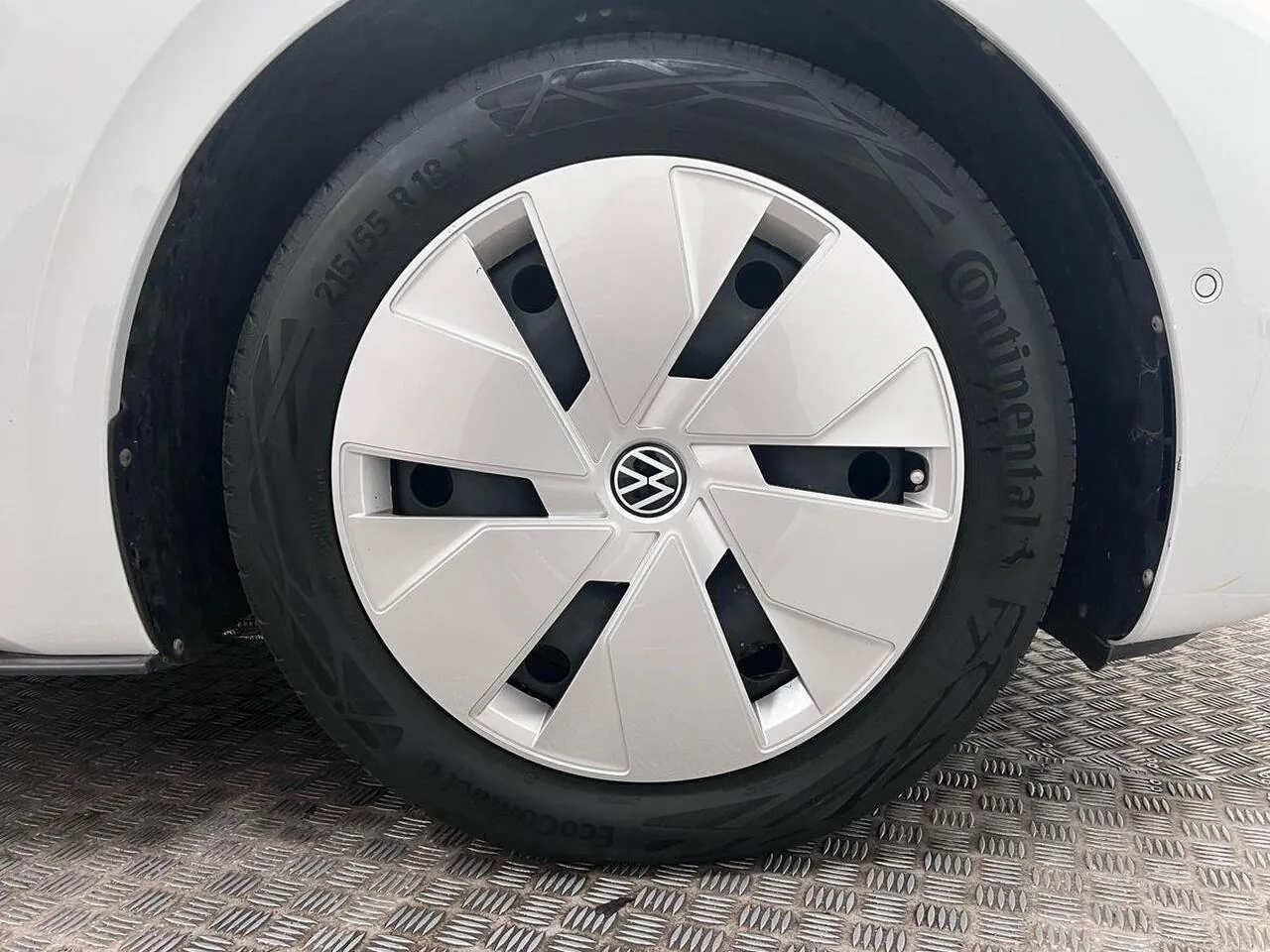 Volkswagen Id.3 2023 photo 5