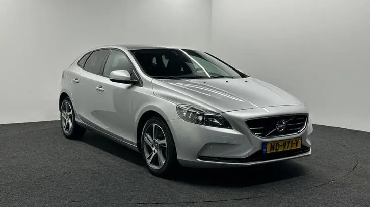 Volvo V40 2016 photo 3