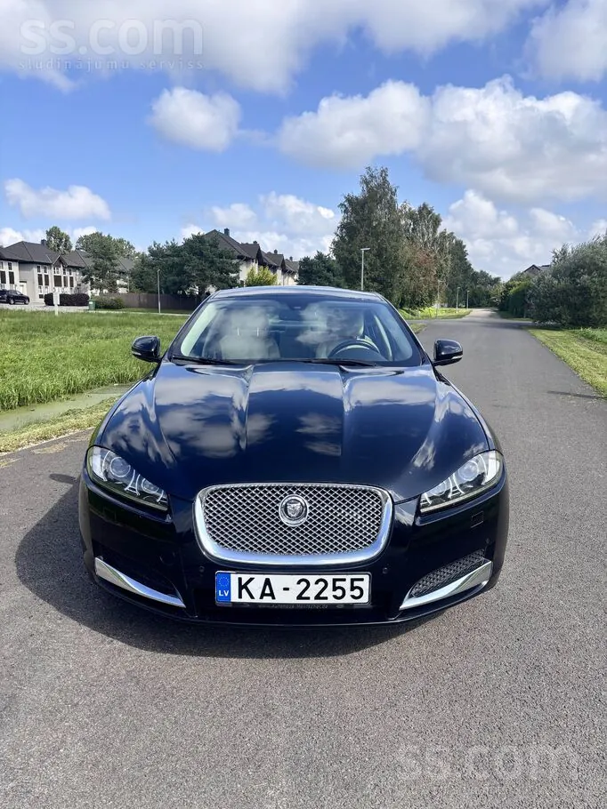 Jaguar Xf 2013 photo 2