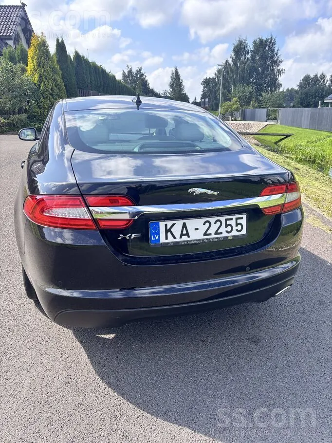 Jaguar Xf 2013 photo 5