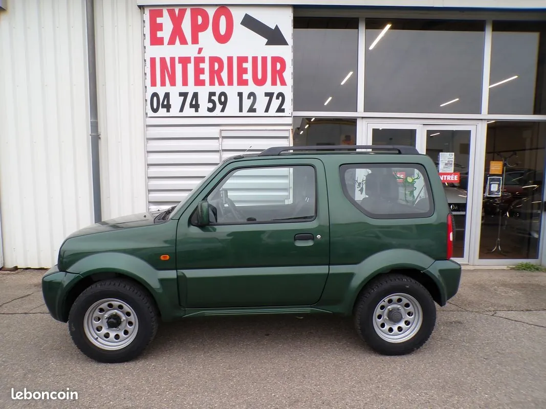 Suzuki Jimny 2010 photo 3