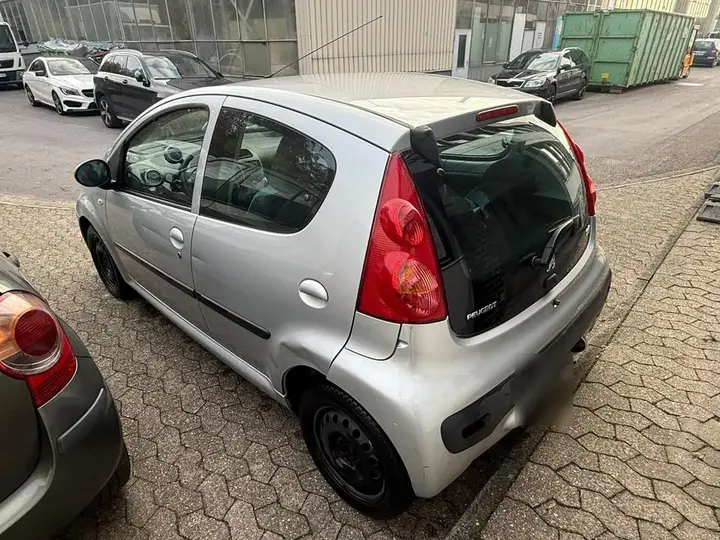 Peugeot 107