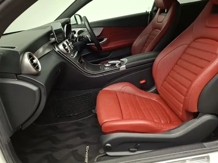 Mercedes-Benz C-Class 2019 photo 5