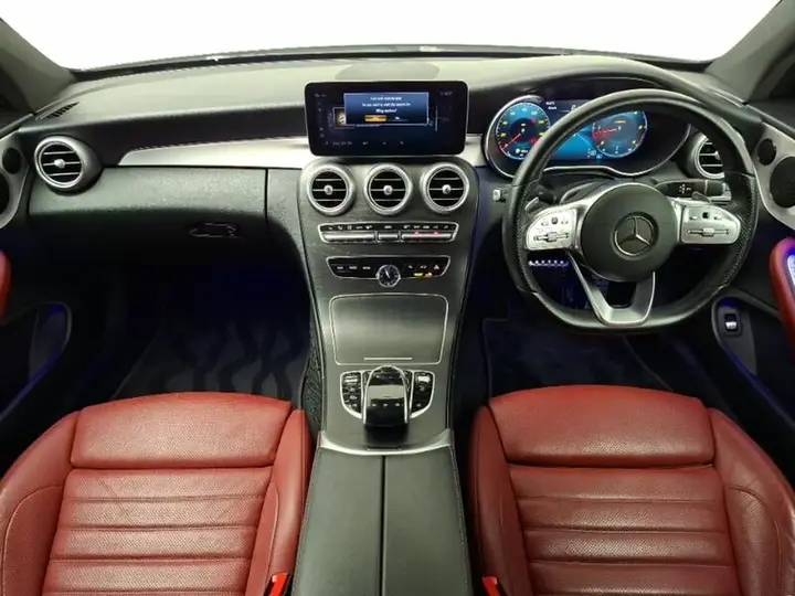 Mercedes-Benz C-Class 2019 photo 3