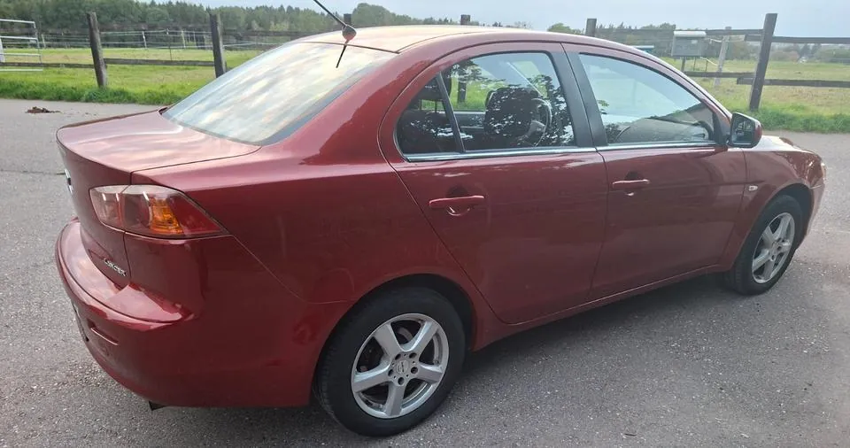 Mitsubishi Lancer