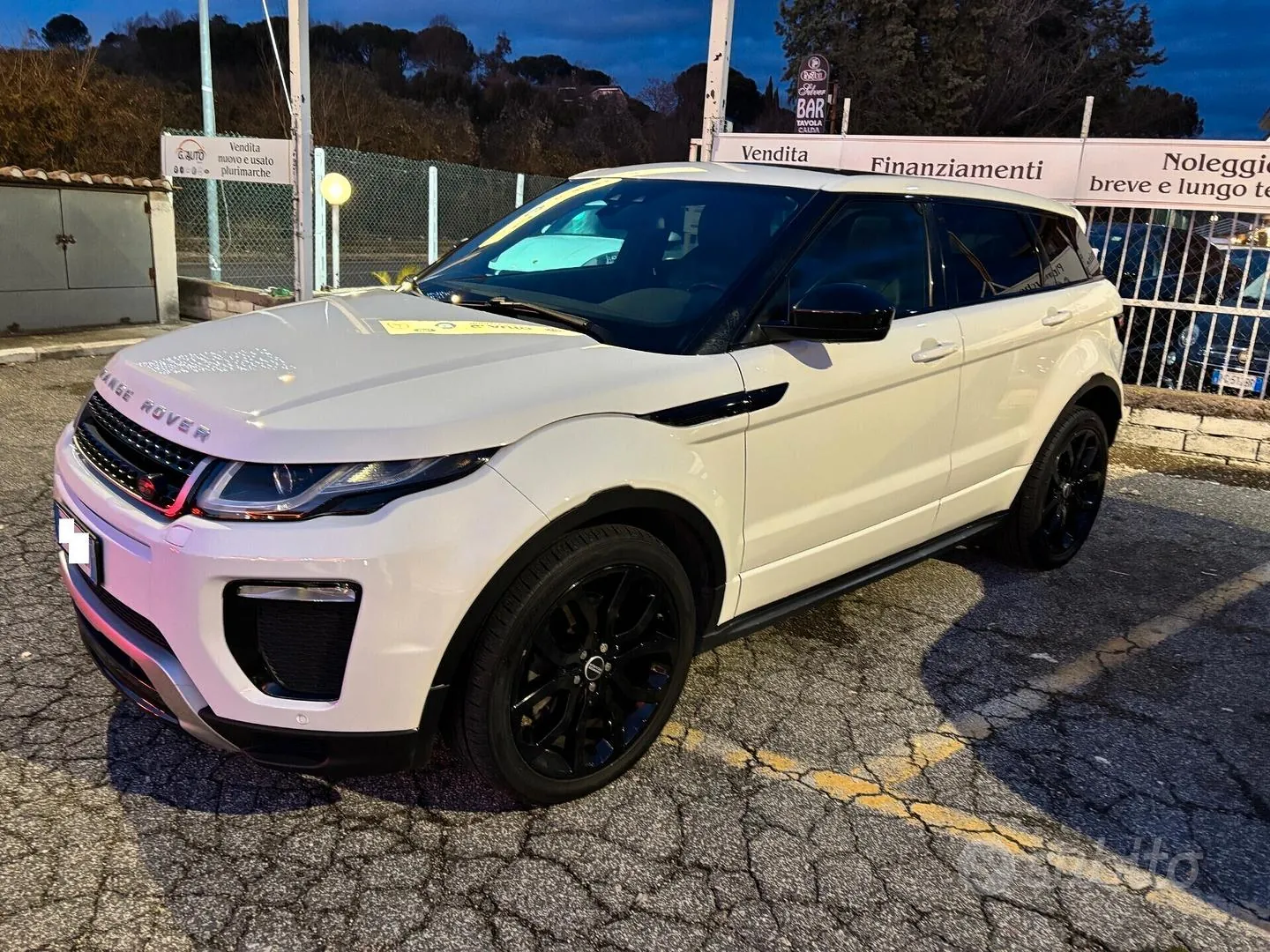 Land Rover Range Rover Evoque 2016 photo 2