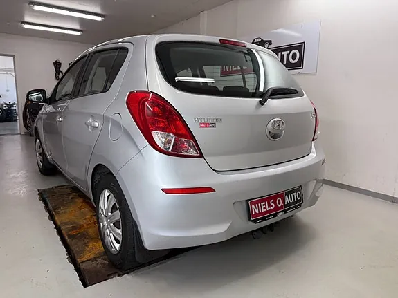 Hyundai I20 2012 photo 3