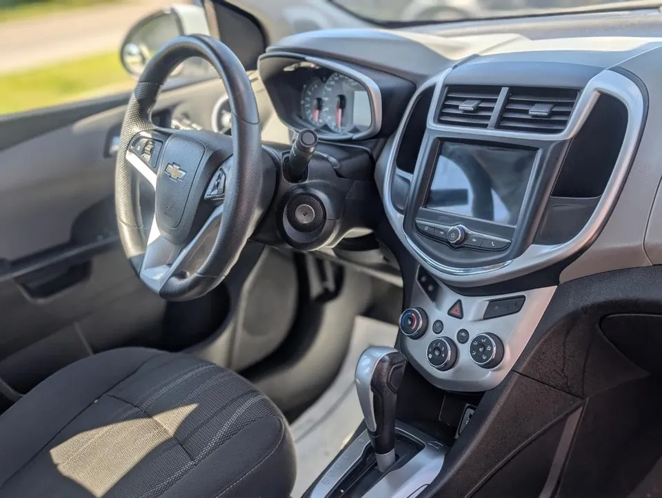 Chevrolet Sonic 2018 photo 5