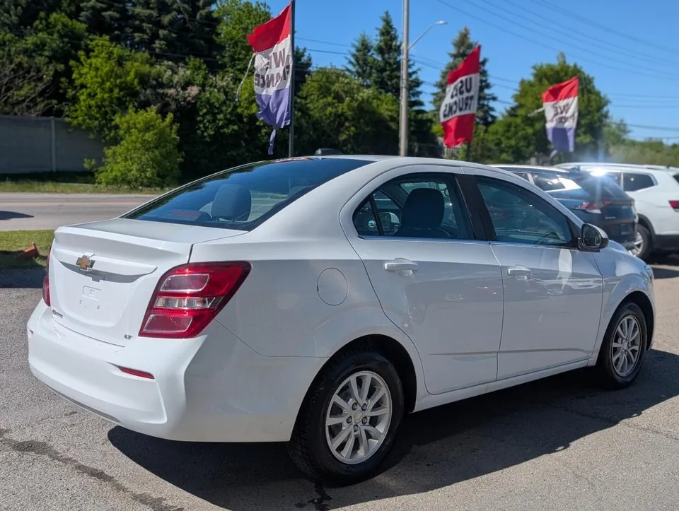 Chevrolet Sonic 2018 photo 3