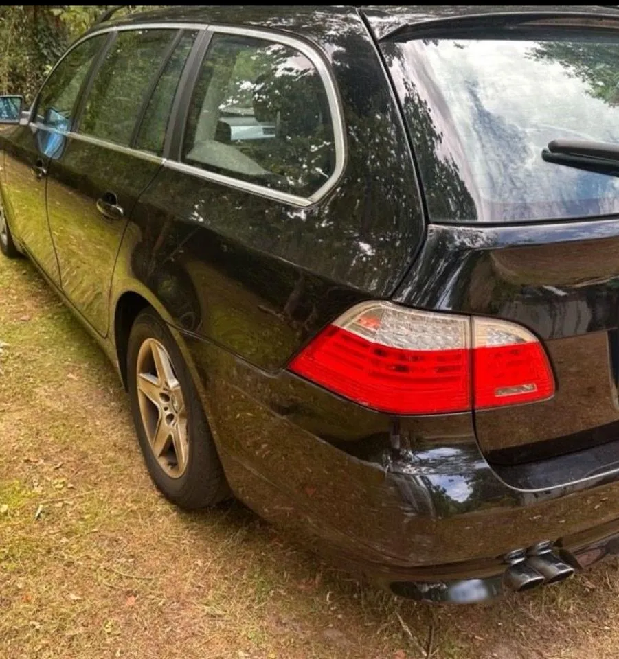 BMW 523