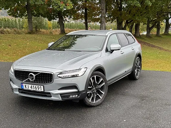 Volvo V90 Cross Country