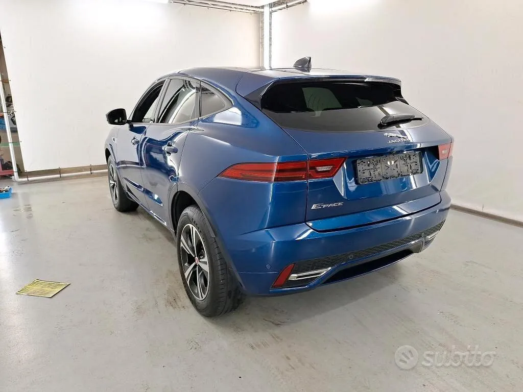 Jaguar E-Pace 2022 photo 4