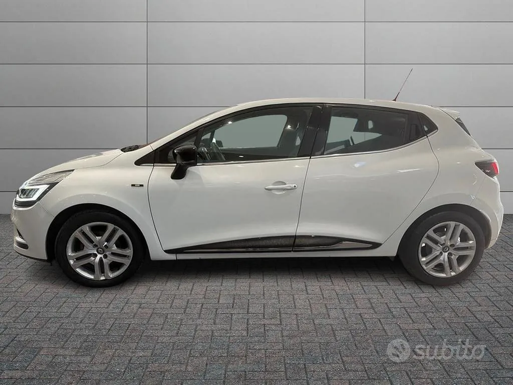 Renault Clio 2019 photo 2