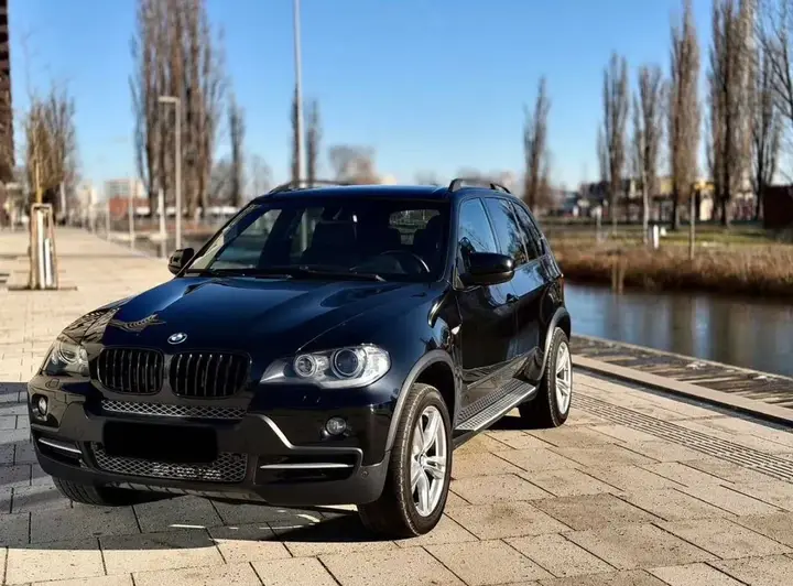 BMW X5 2008 photo 2