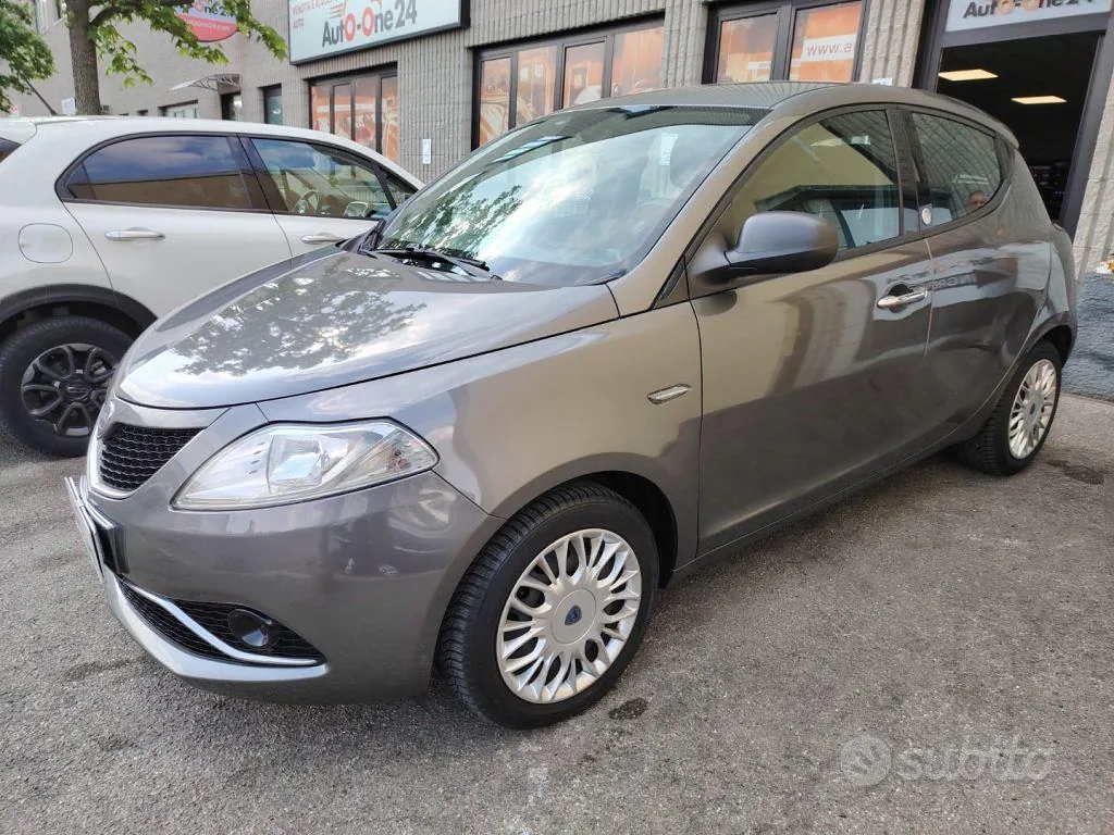 Lancia Ypsilon 2016 photo 3