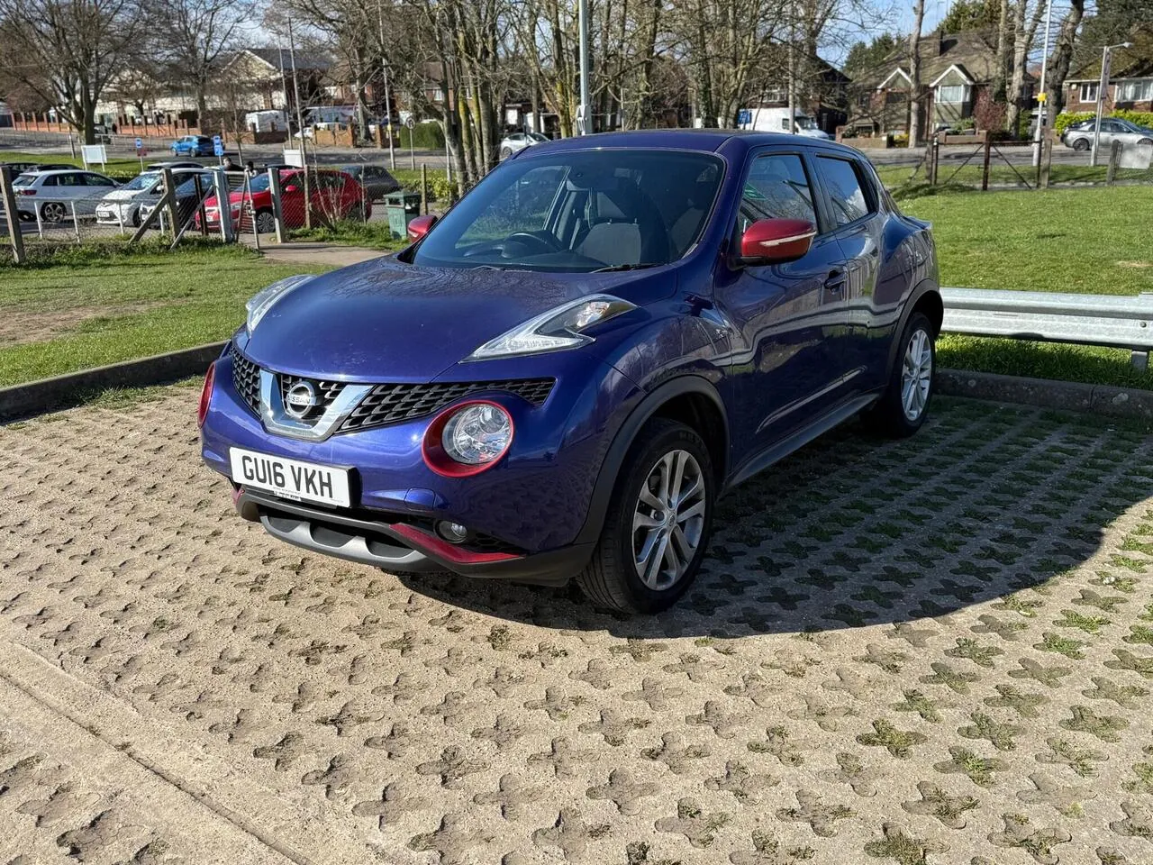 Nissan Juke 2016 photo 2