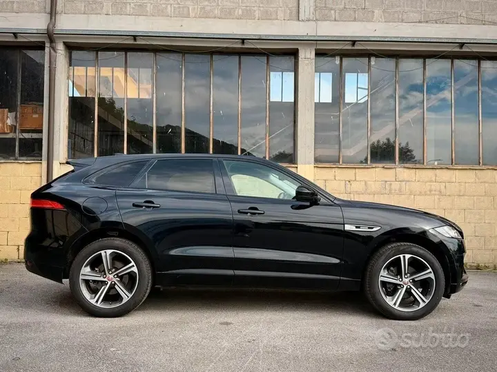 Jaguar F-Pace 2017 photo 4