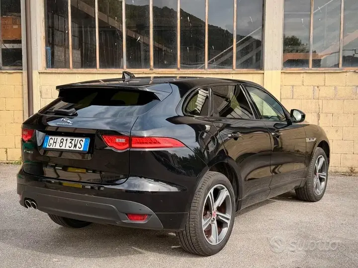 Jaguar F-Pace 2017 photo 5