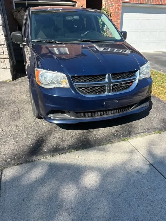 Dodge Grand Caravan 2015 photo 2
