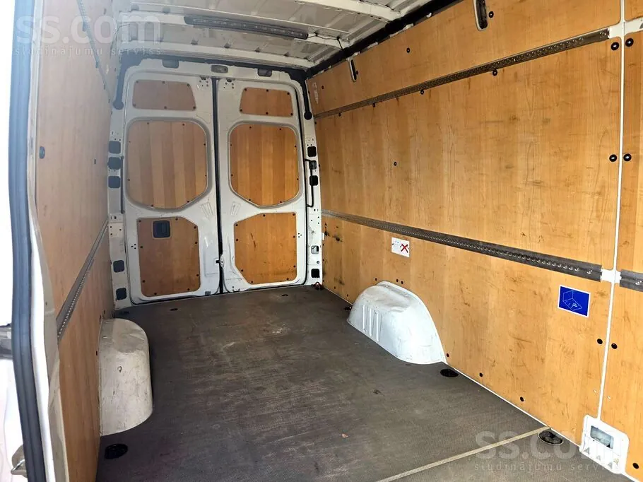 Mercedes-Benz Sprinter 2023 photo 5