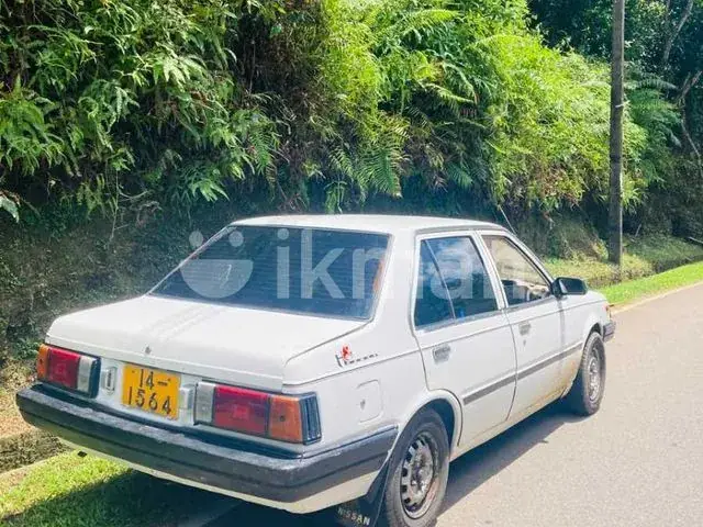 Nissan Sunny 1983 photo 2