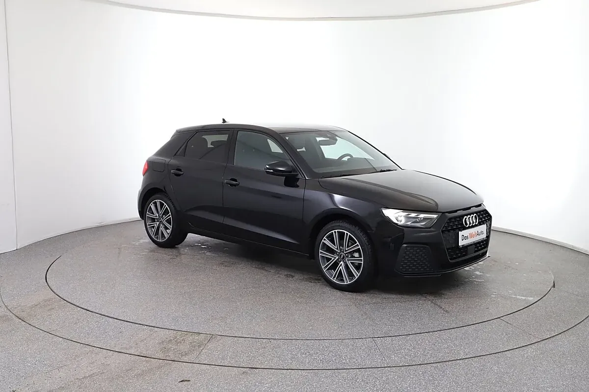 Audi A1 2026 photo 2