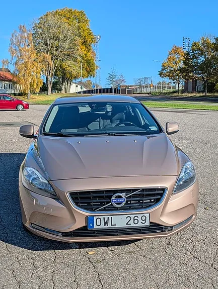Volvo V40 2013 photo 2
