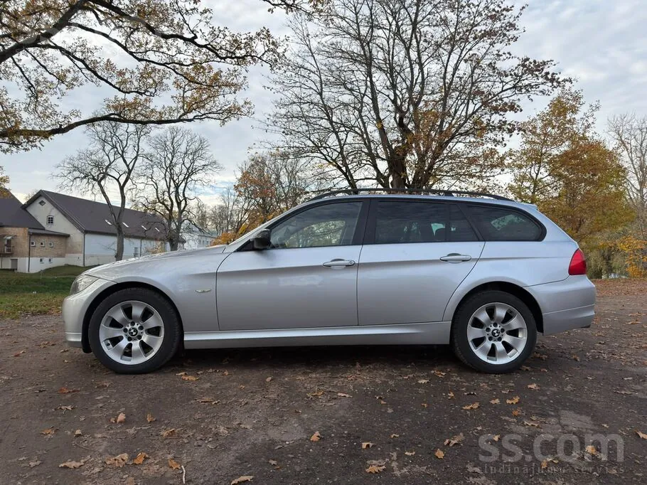 BMW E91 2009 photo 4