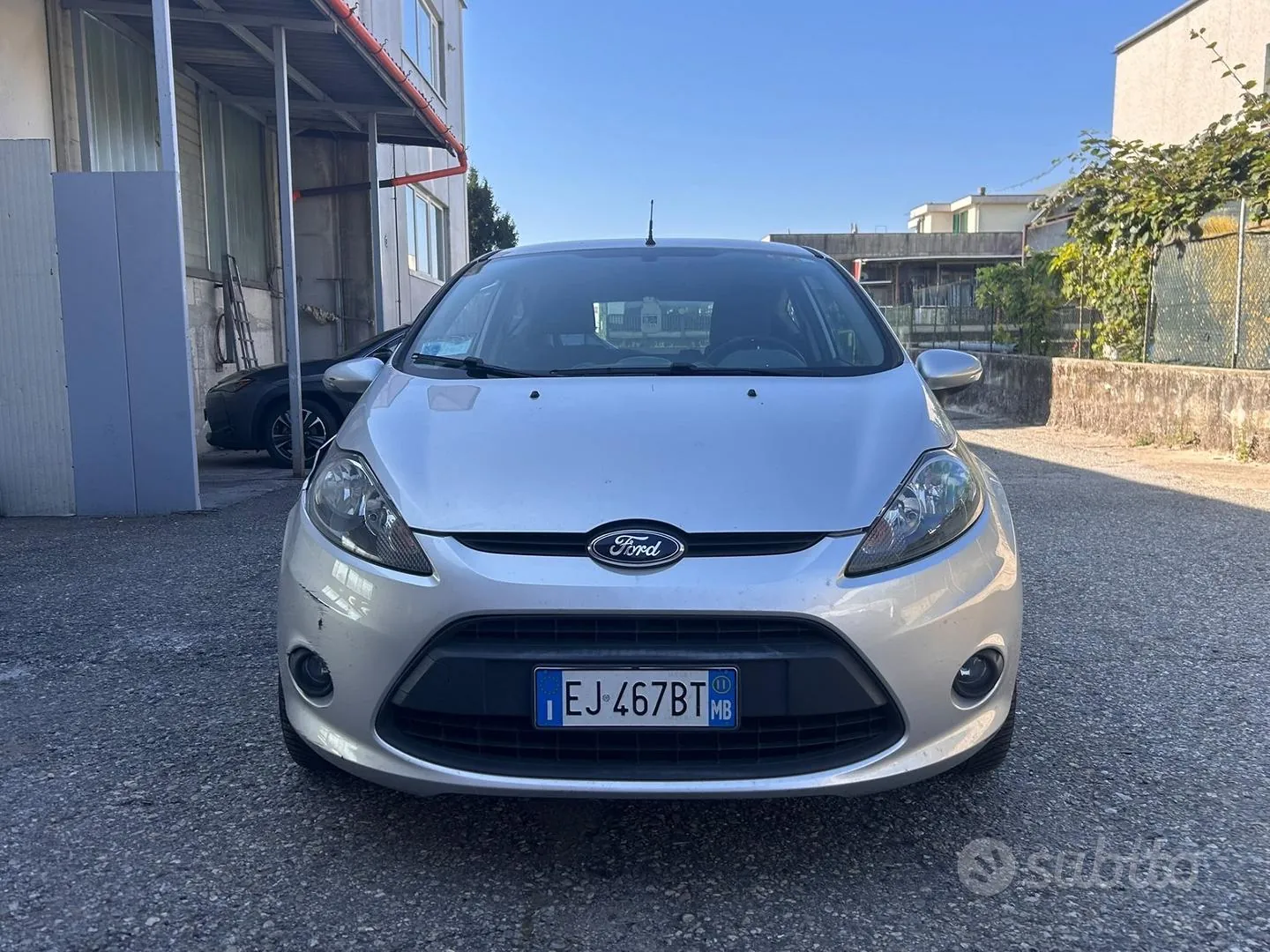 Ford Fiesta 2011 photo 3