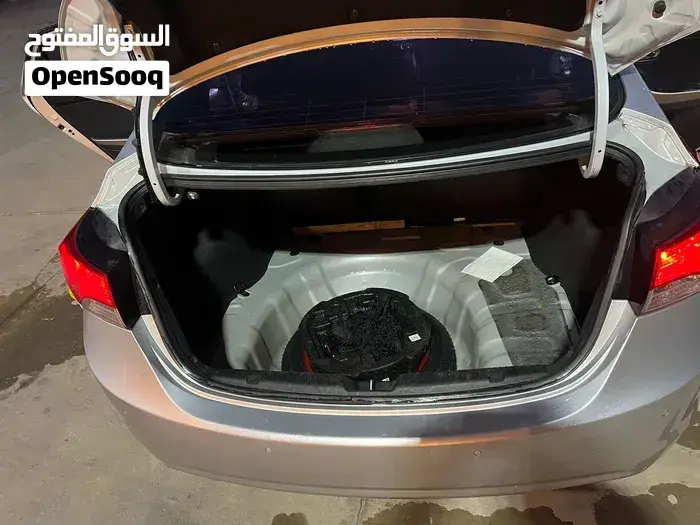Hyundai Avante 2011 photo 3