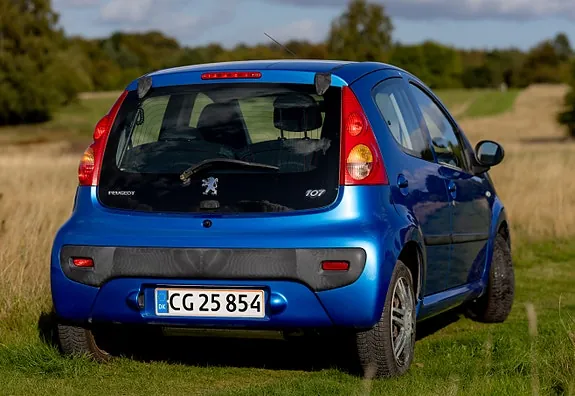 Peugeot 107 2010 photo 3