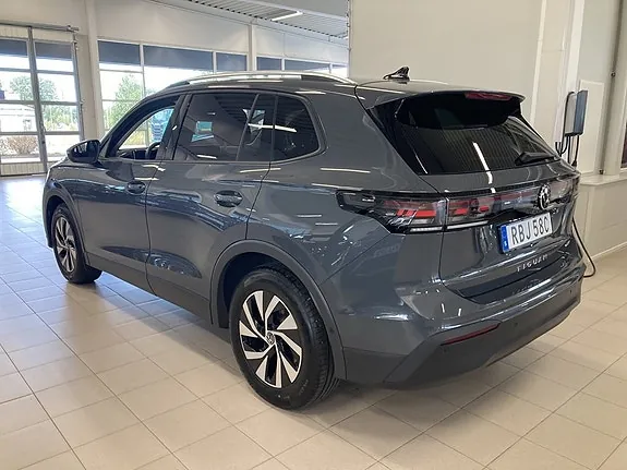 Volkswagen Tiguan 2024 photo 5