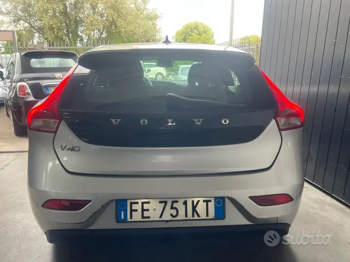 Volvo V40 2016 photo 4