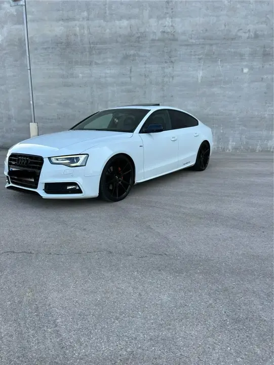 Audi A5 2013 photo 2