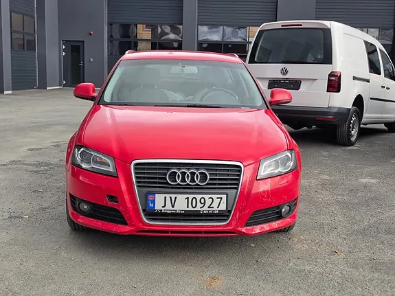Audi A3 2010 photo 2