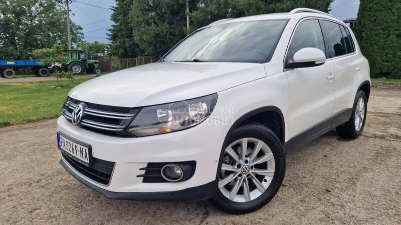 Volkswagen Tiguan 2012 photo 2