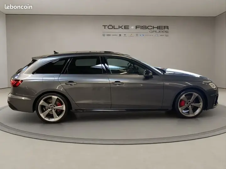 Audi A4 2023 photo 2