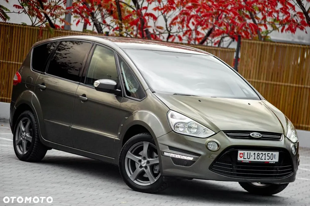 Ford S-Max 2011 photo 2